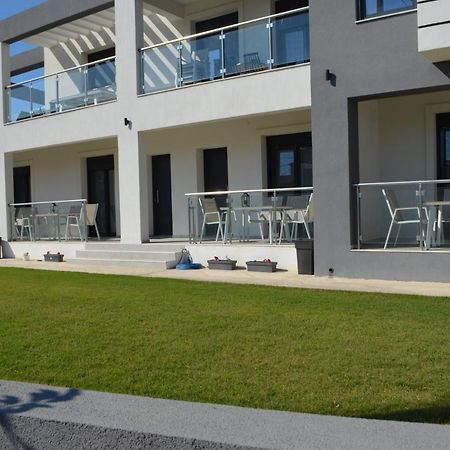 Erika Boutique Apartments Никити Екстериор снимка