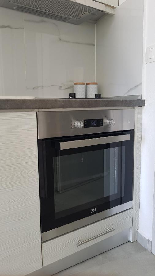 Erika Boutique Apartments Никити Екстериор снимка